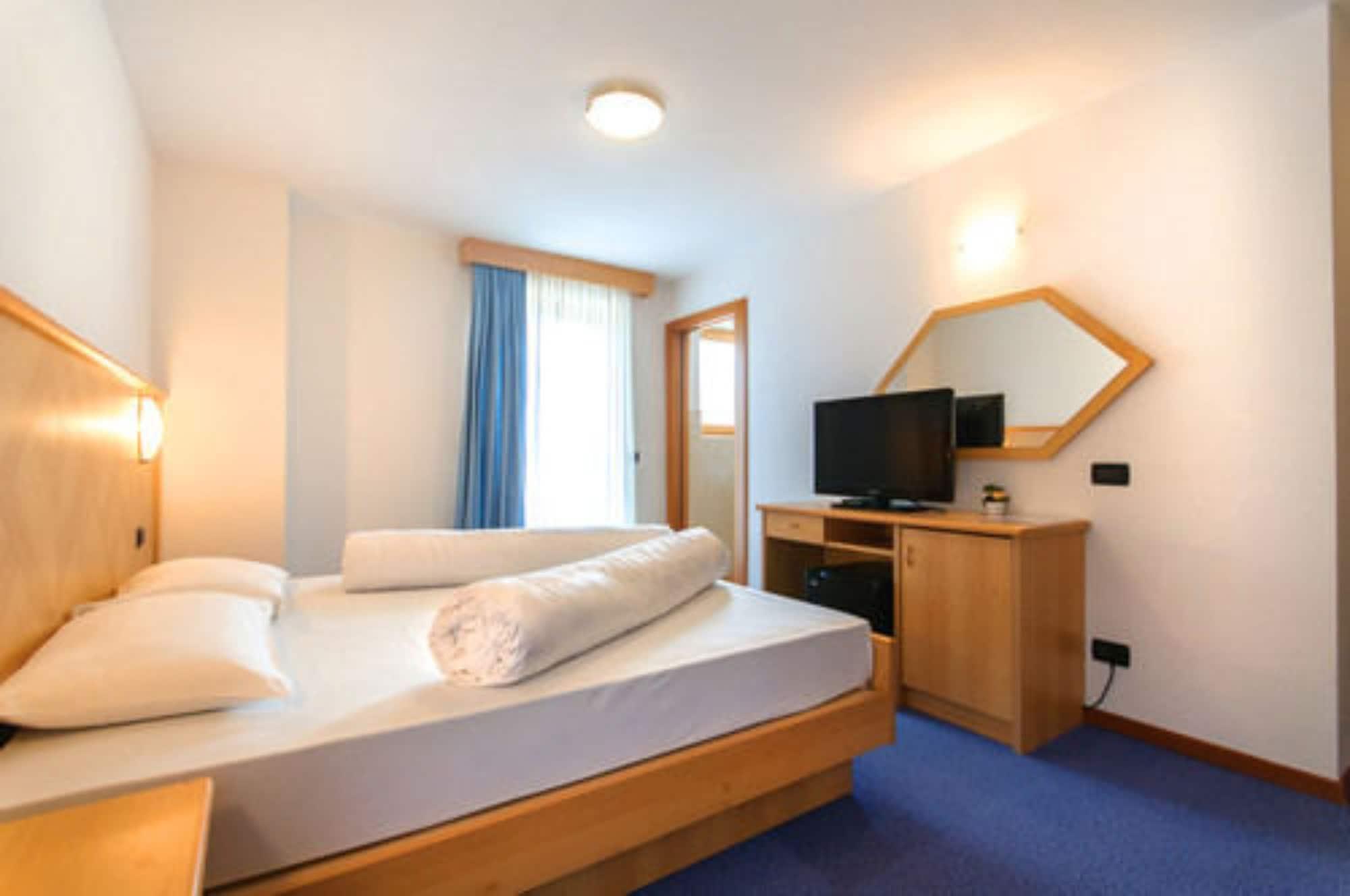 Hotel Bellamonte Predazzo Luaran gambar