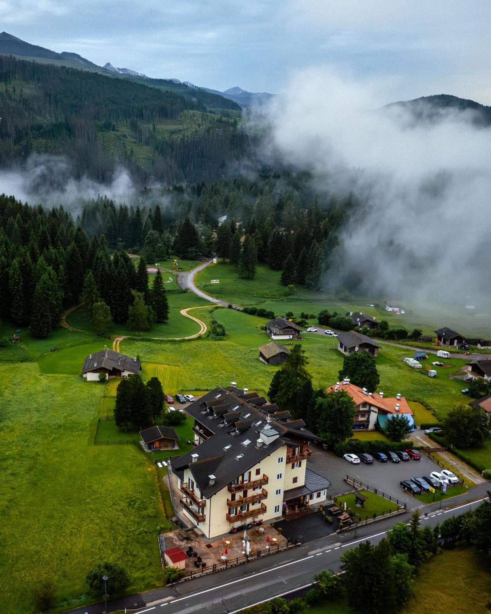 Hotel Bellamonte Predazzo Luaran gambar